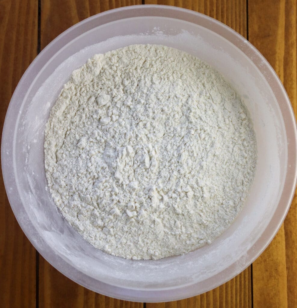 bowl with flour, salt and dry yeast